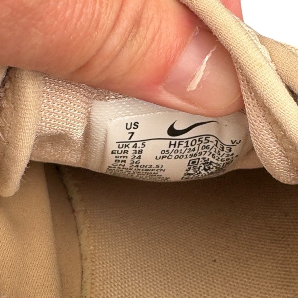 Nike Womens TC 7900 Sanddrift Walking Hiking Shoe HF1055-133 Women’s Size 7 - Picture 8 of 13